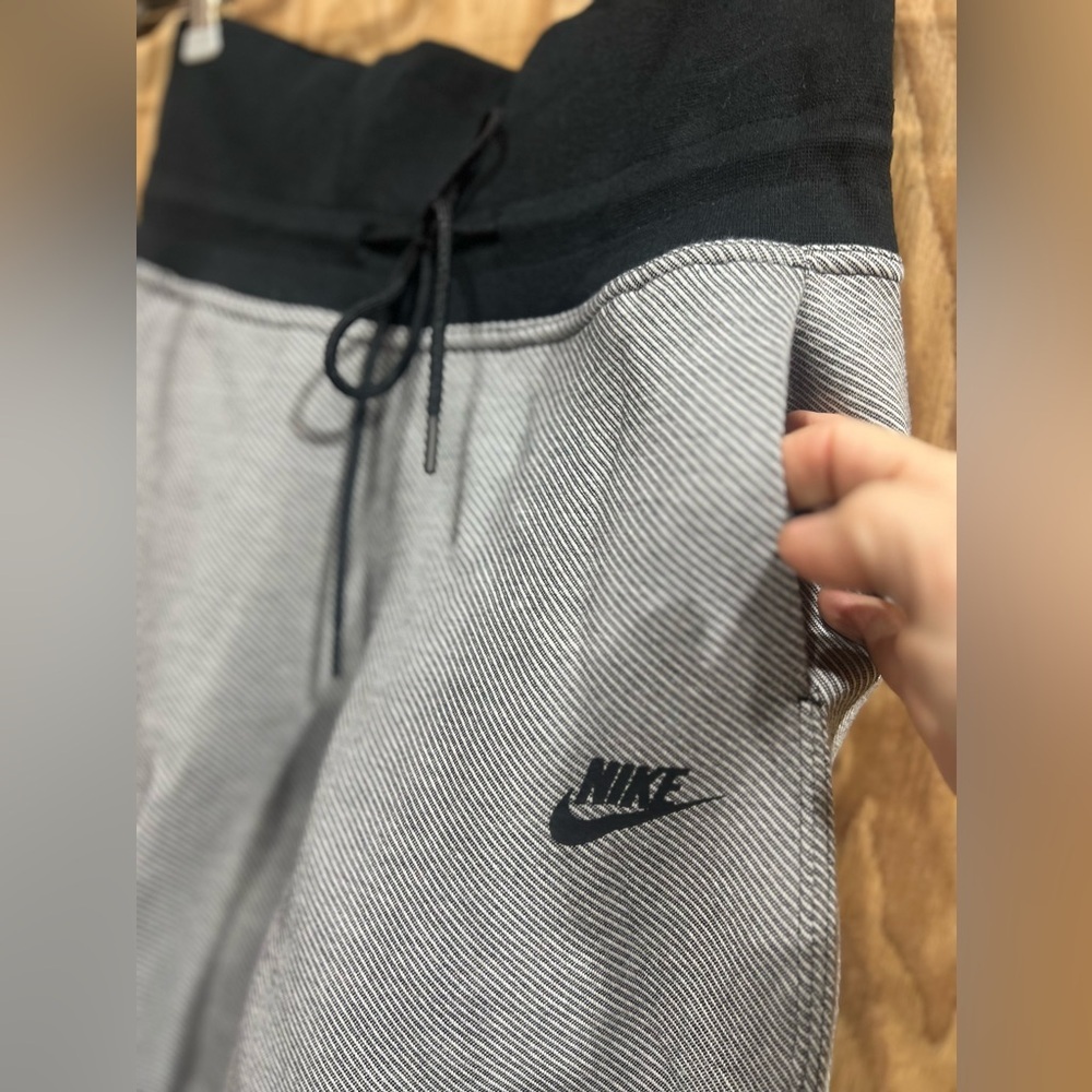 Drawstring Technical Nike Sweatpants Joggers Wide… - image 6